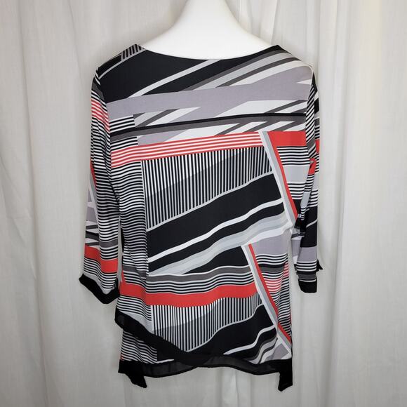NY Collection Black Red Gray Geometric Shark Bite Hem Top, L - Picture 9 of 10